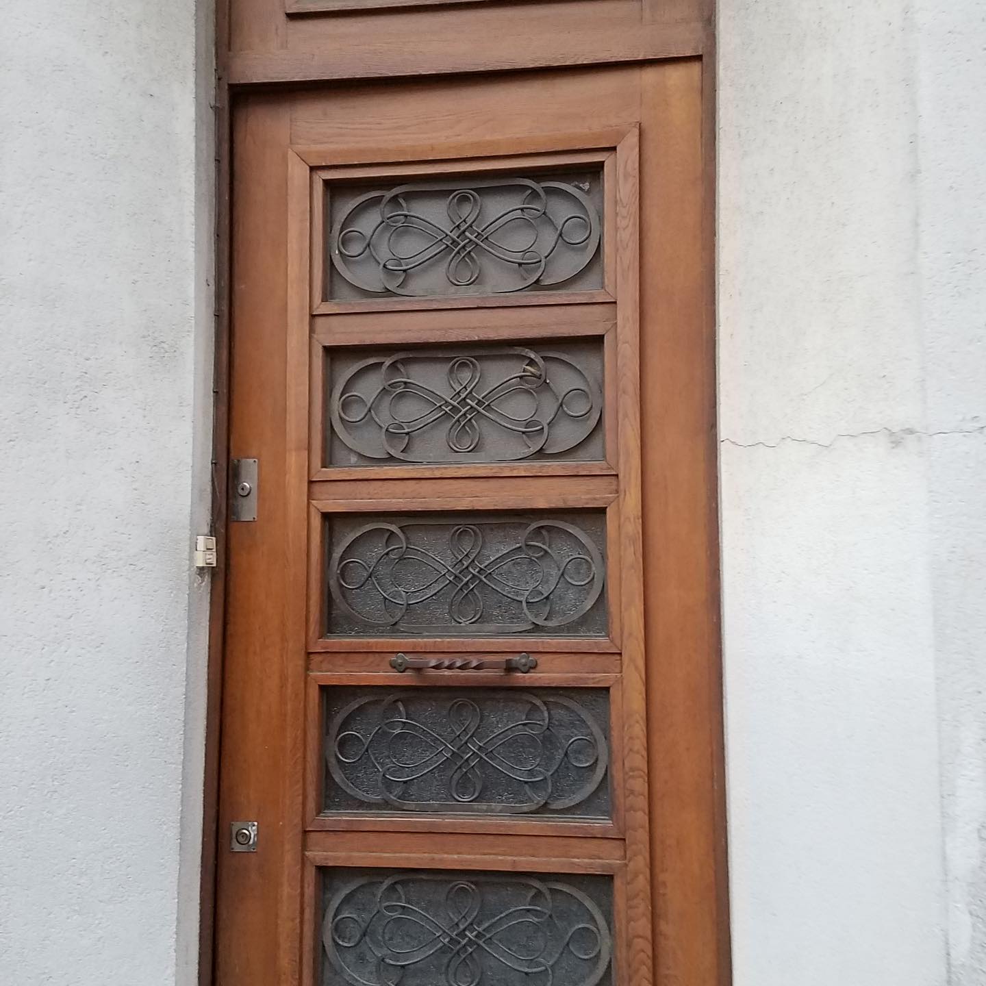 porte d'entrée sur mesure