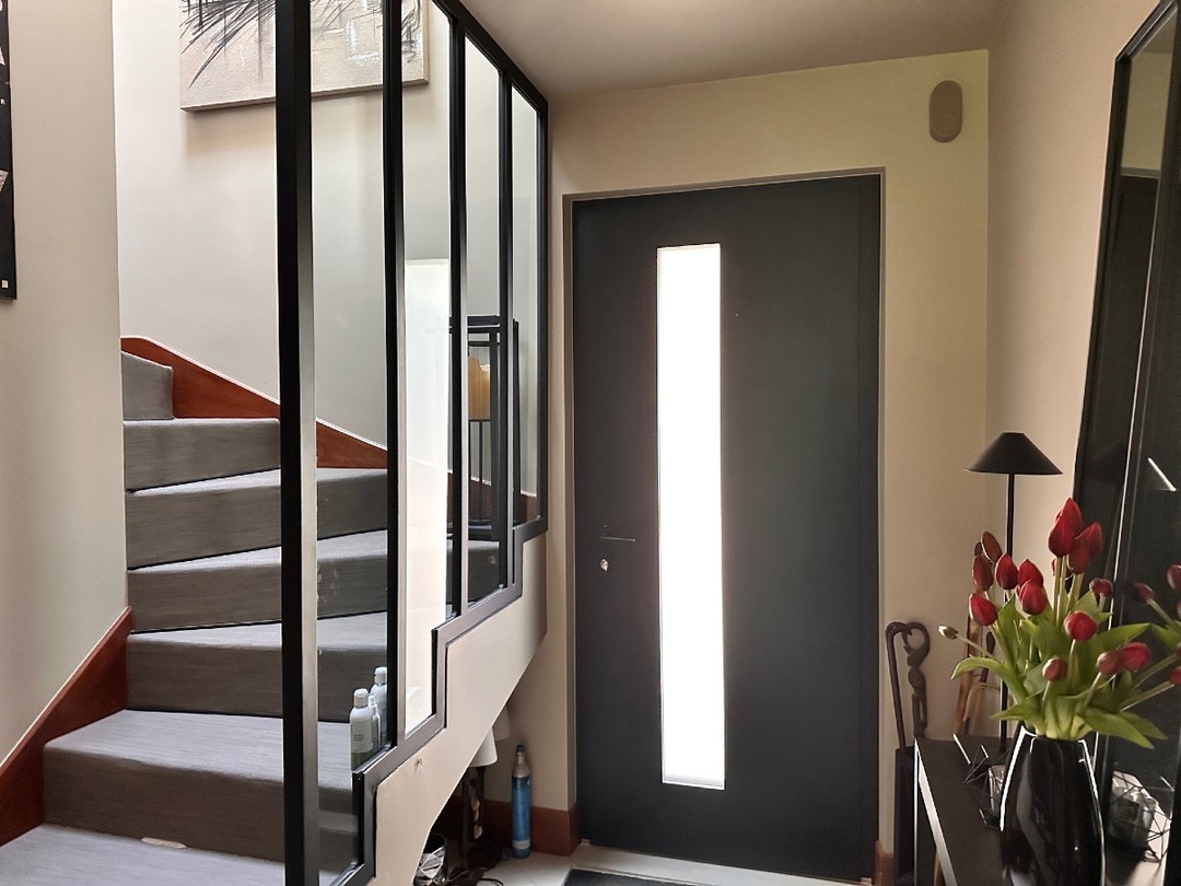 Menuiserie Pays de Gex | Fenêtres, Portes & Rénovation – Showroom Thoiry 3 PORTE DE GARAGE SECTIONNELLE FONCTIONNELLE